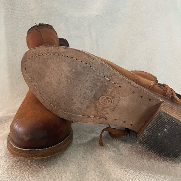 Tan faux suede short boots - Picture 2 of 2